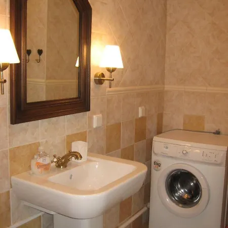 Kalbuse House Apartamento Treimani