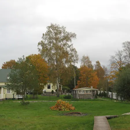 Kalbuse House *