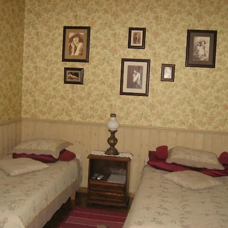 Kalbuse House *