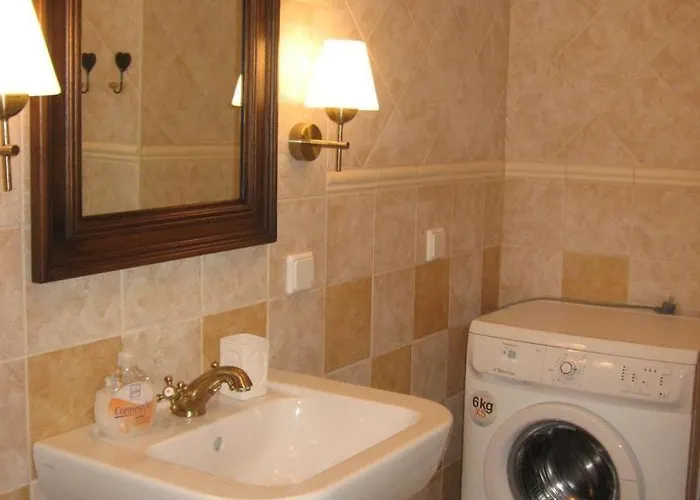 Kalbuse House Apartment Treimani